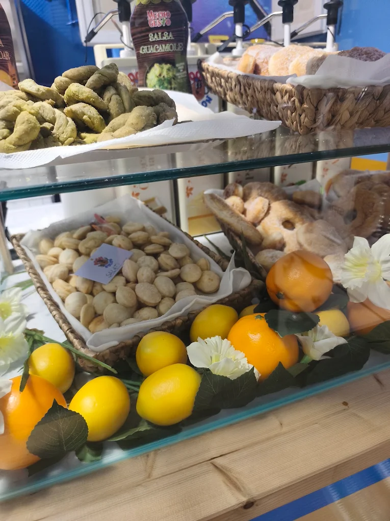 Pausa golosa sulla Passeggiata di Viareggio